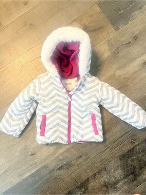 Stevies White and Pink Chevron Hooded Puffer Jacket